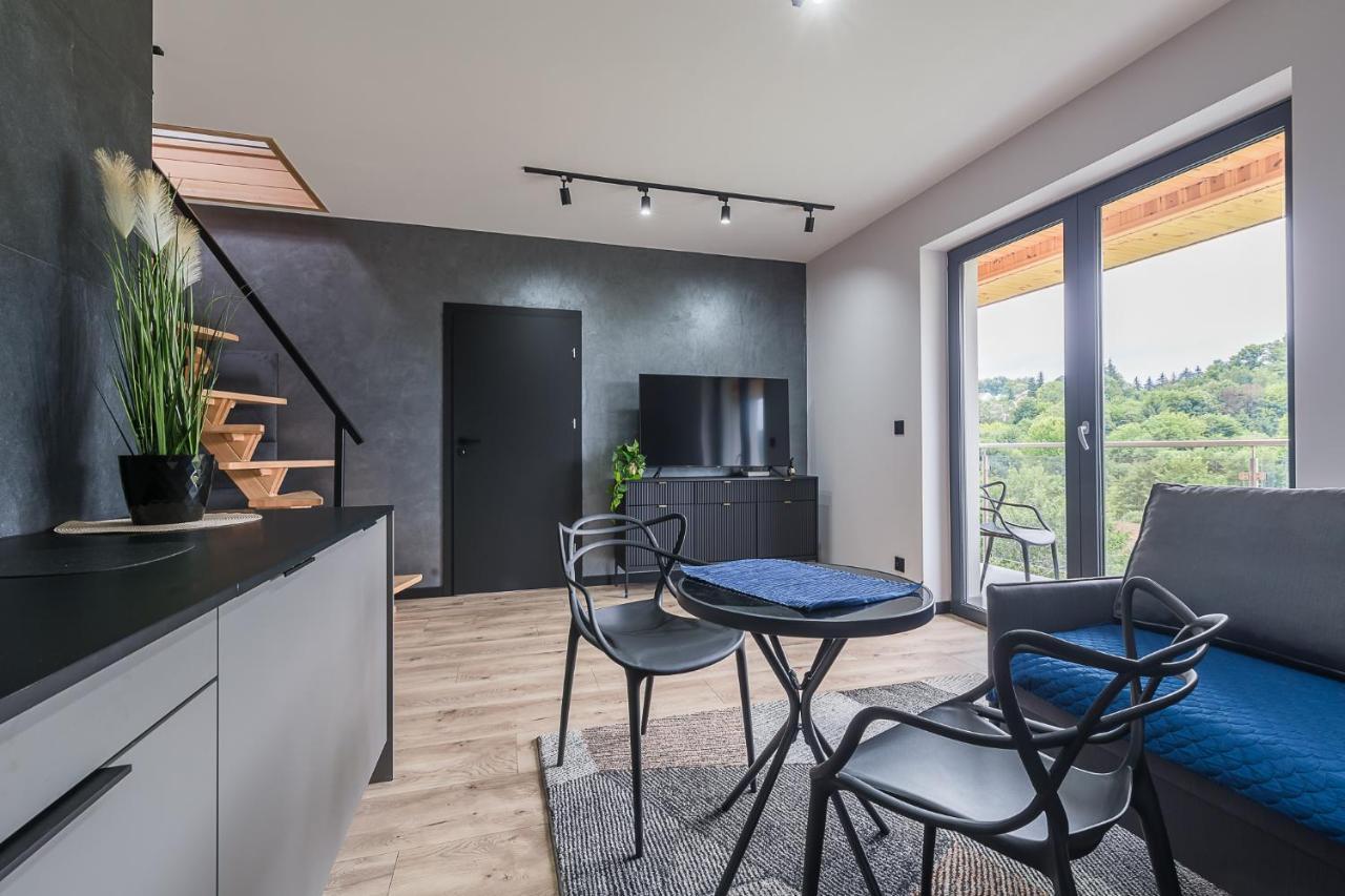 Apartament W Dolinie Sanu Леско Екстериор снимка
