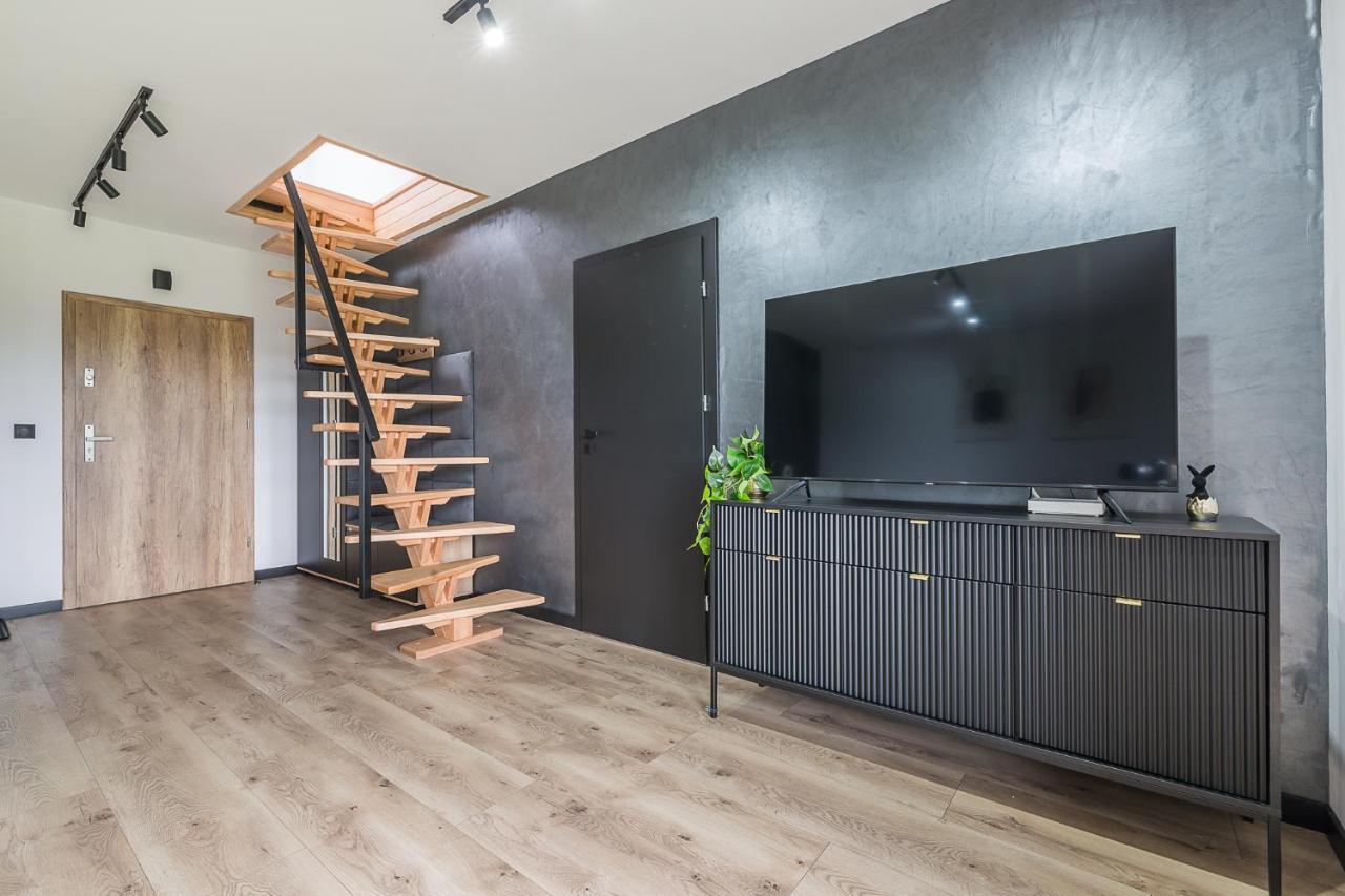 Apartament W Dolinie Sanu Леско Екстериор снимка